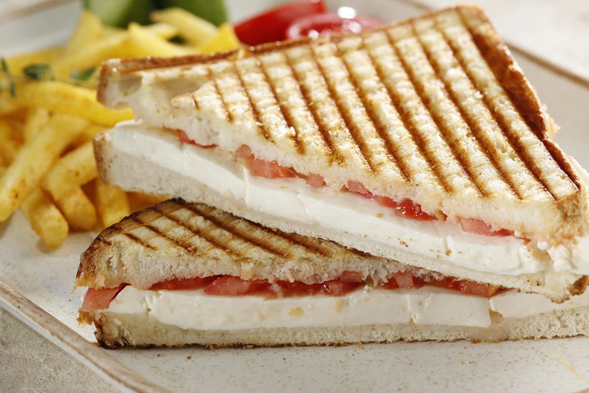 Beyaz Peynirli Tost